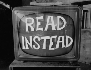 A message encouraging kids to read instead of watching TV.