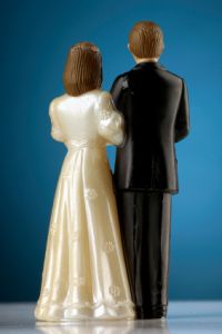 bride and groom wedding cake toppers