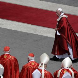 Vatican Rejects Transgender Identity in New Official Document
