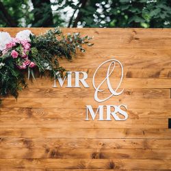 "Straights Only" Policy at Michigan Wedding Venue Ignites Controversy