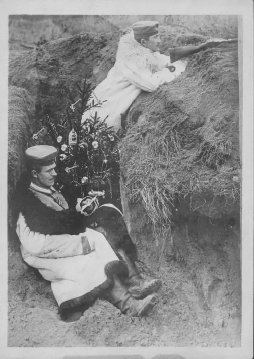 Christmas tree in the trenches during WWI