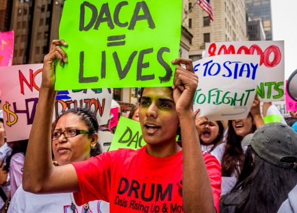 People protesting the end of the DACA program