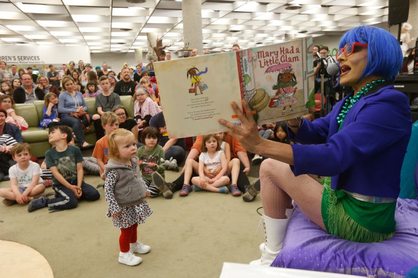 Drag queen reading to children