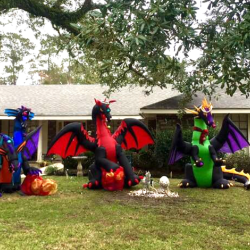 Christian Neighbor Attempts to Slay "Christmas Dragons"