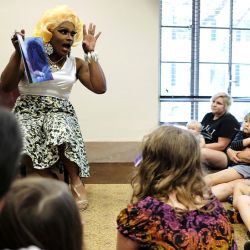 Drag Queen Story Hour Draws Delighted Kids and Angry Protesters