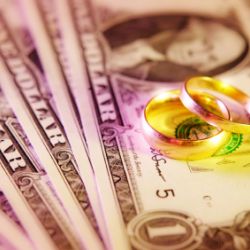 Alternative Weddings Boom in Poor Economy