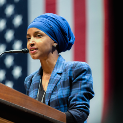 Should Islamic Headscarves Be Allowed in Congress?