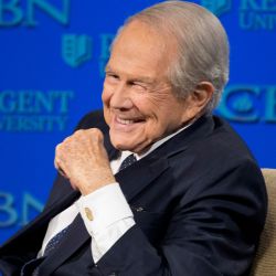 After 50 Years, Pat Robertson Steps Down From 'The 700 Club'