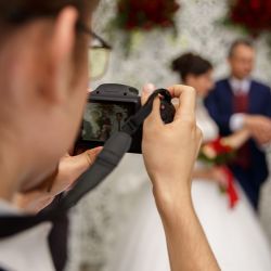 Wedding Photographer Wins Right to Refuse LGBTQ+ Couples