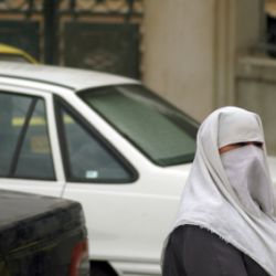 Muslim Feminist Supports French Burqa Ban